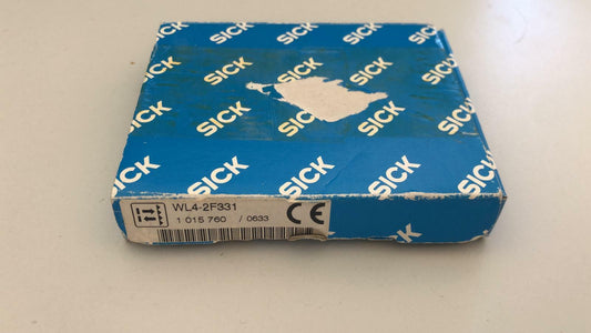 SICK  WL4-2F331  Reflexions - Lichtschranke 1015760  NEU & OVP