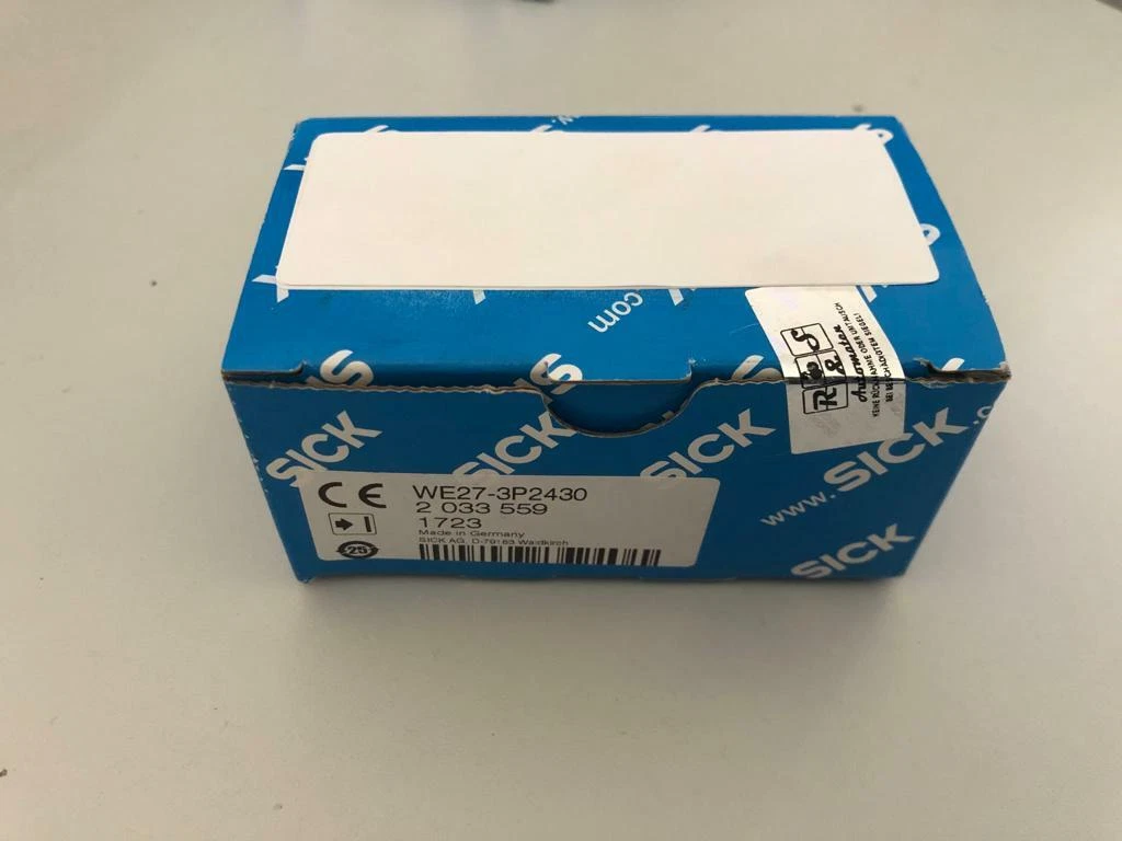 SICK Lichtschranke WE27-3P2430 - 2033559 NEU & OVP